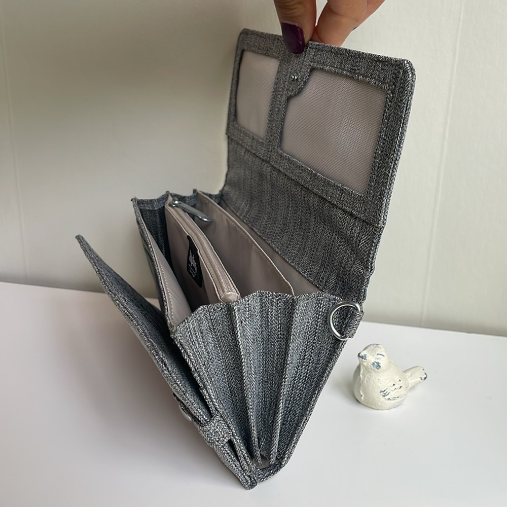 Kipling 🦧 Wallet - Picture 10 of 16